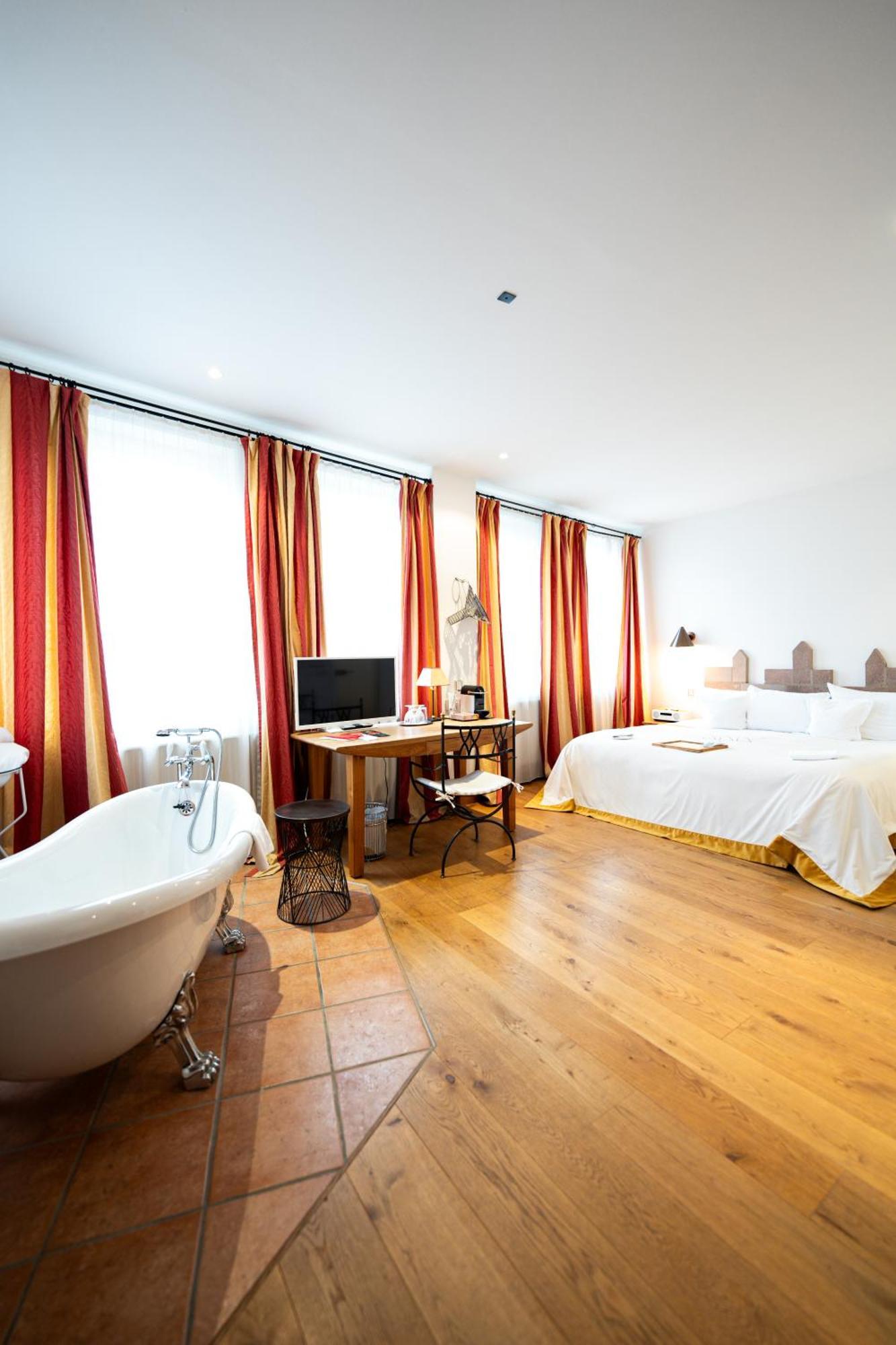 Hotel Drei Raben Нюрнберг Екстериор снимка