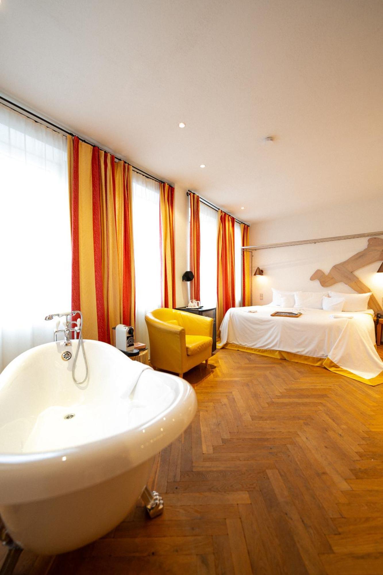 Hotel Drei Raben Нюрнберг Екстериор снимка