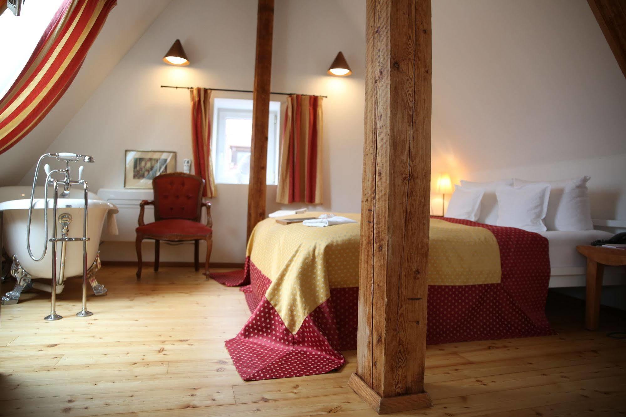Hotel Drei Raben Нюрнберг Екстериор снимка