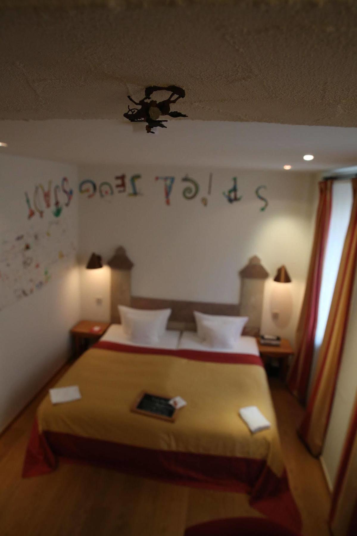 Hotel Drei Raben Нюрнберг Екстериор снимка