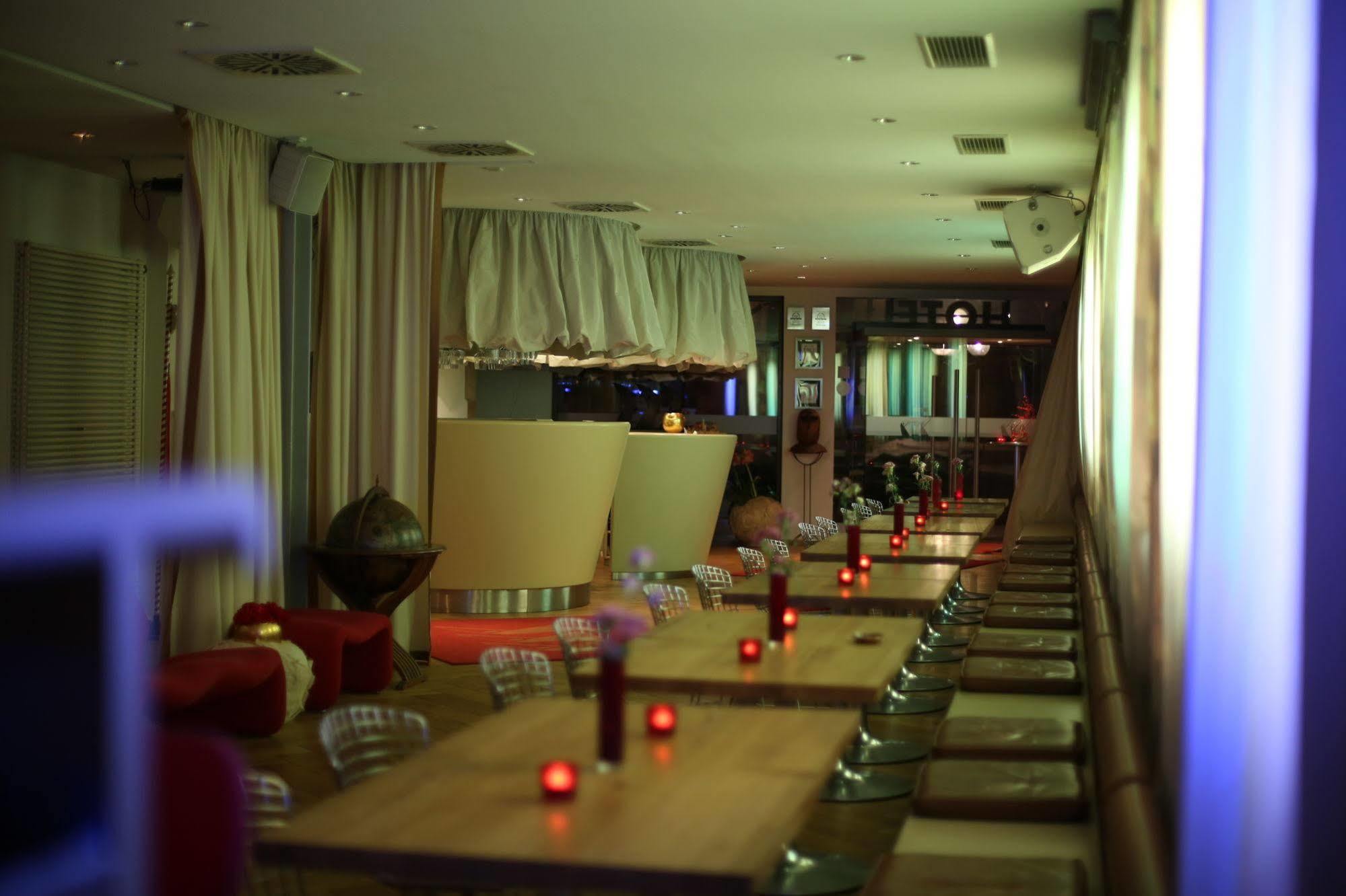 Hotel Drei Raben Нюрнберг Екстериор снимка